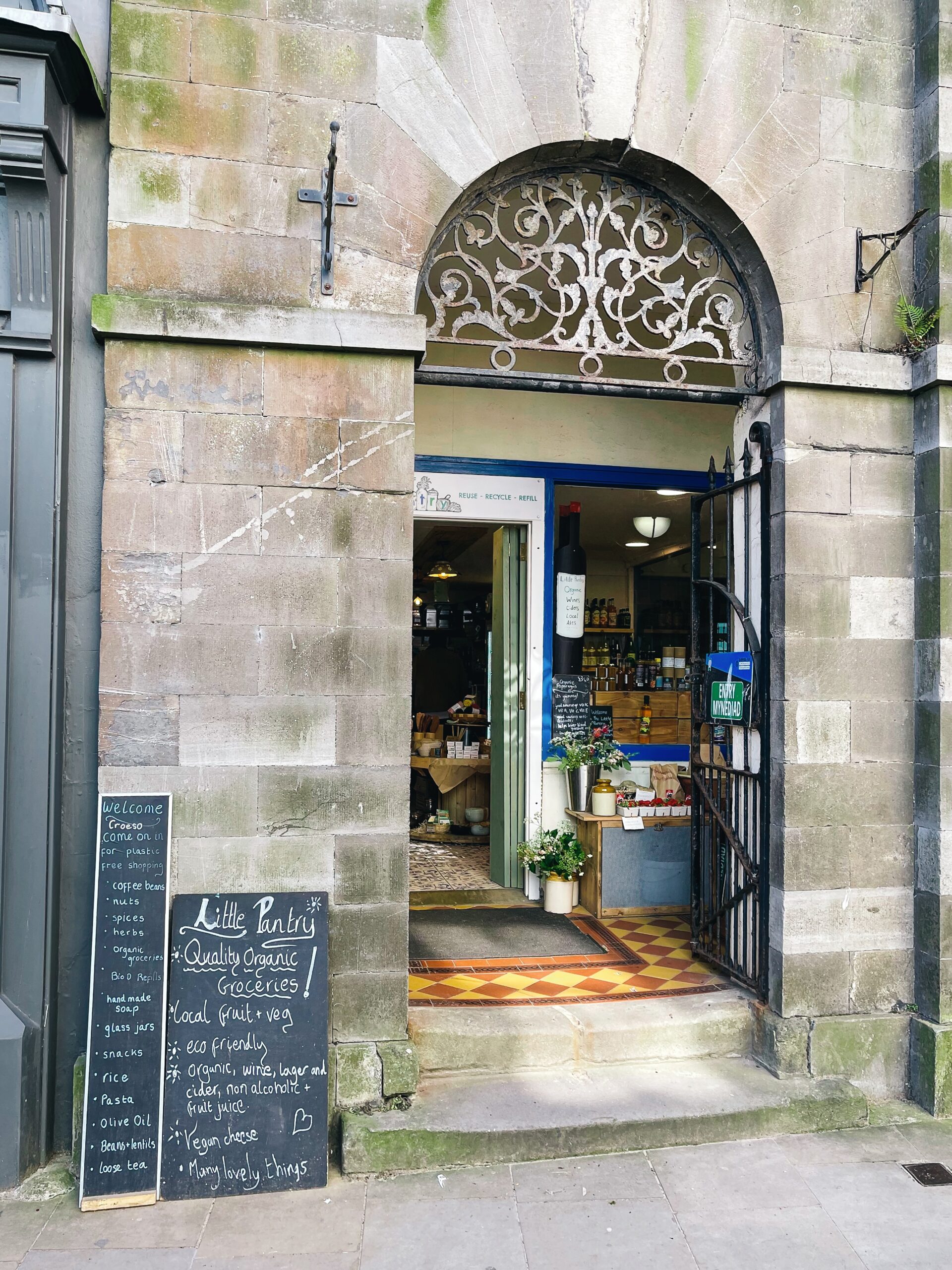 The entrance to The Little Pantry, Tenby, from the High Street